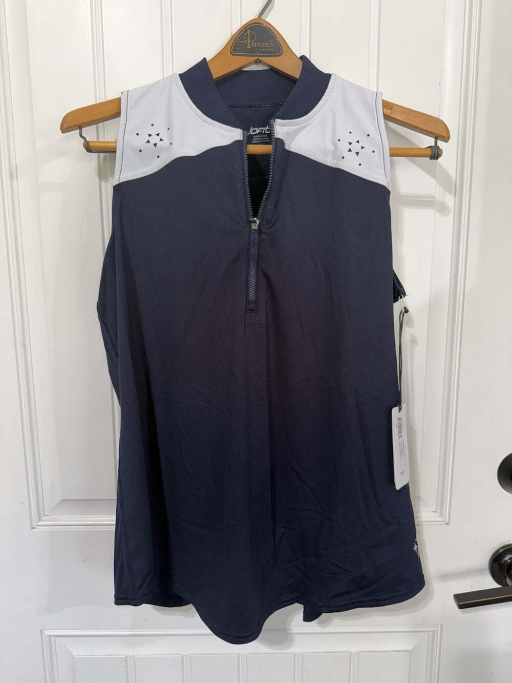 Jofit Cutaway Rib Mock Sleeveless Golf Top in Navy and White